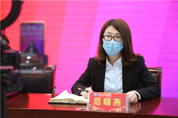 范助理講話