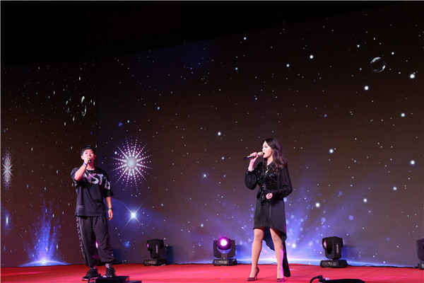 歌唱表演