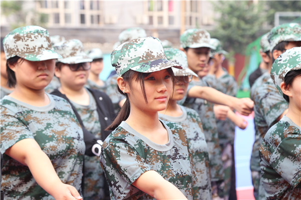 開啟軍訓(xùn)